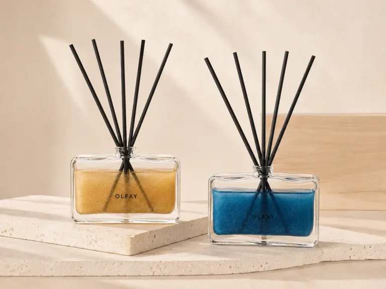 Wholesale 100ml square glass floating sand reed diffusers in russet and smoky grey finishes for private label manufacturing