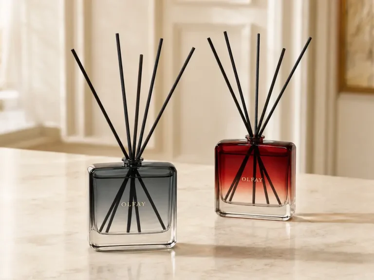 Wholesale 100ml vintage gradient square glass reed diffusers in smoky grey and burgundy red for private label manufacturing
