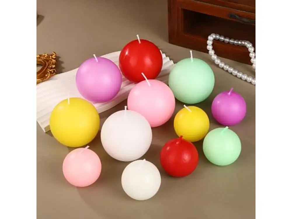7 cm Colored Ball Candle