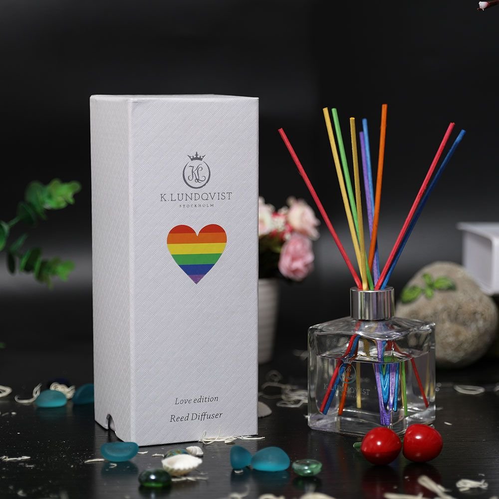 Custom Decorative Black Glass Bottle Reed Diffuser with Luxury Packaging