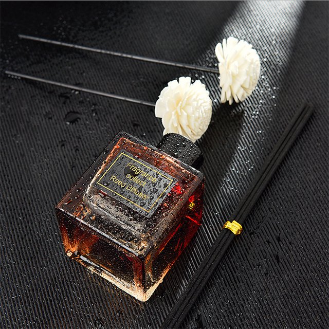 Custom Natural Aroma Reed Sticks Decorative Luxury Glass Bottle Fragrance Reed Diffuser Set Box