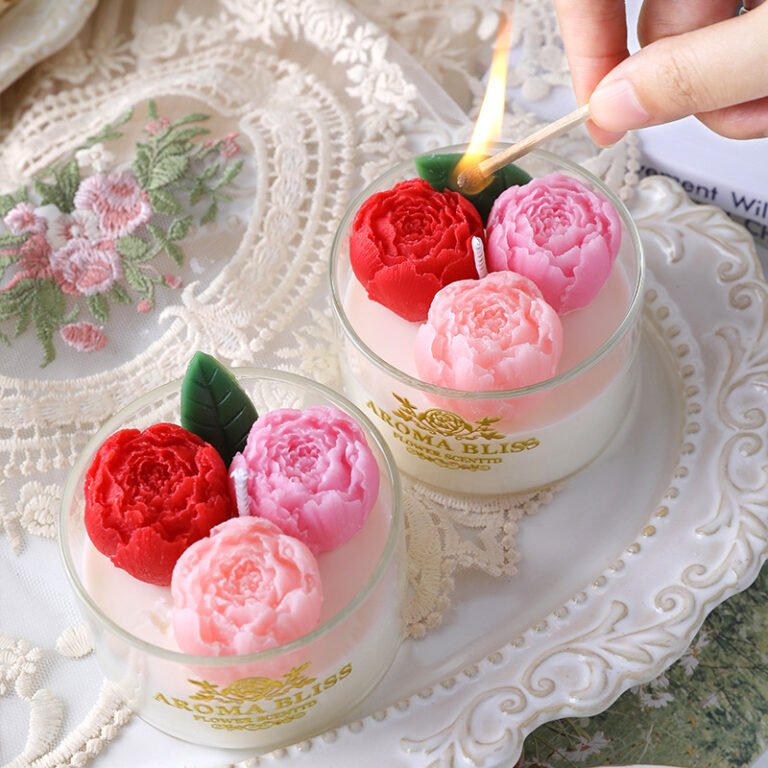 Custom Baroque Relief Peony Floral Floral Scented Candle