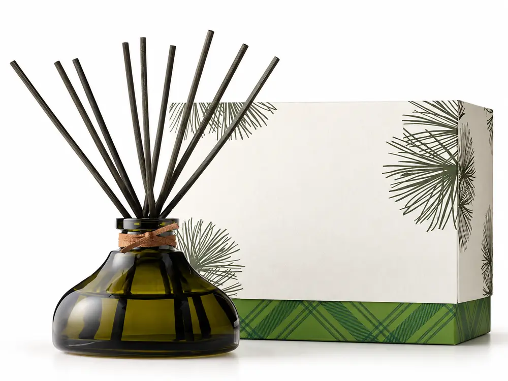 Custom Decorative Glass Bottle Reed Diffuser with Luxury Packaging