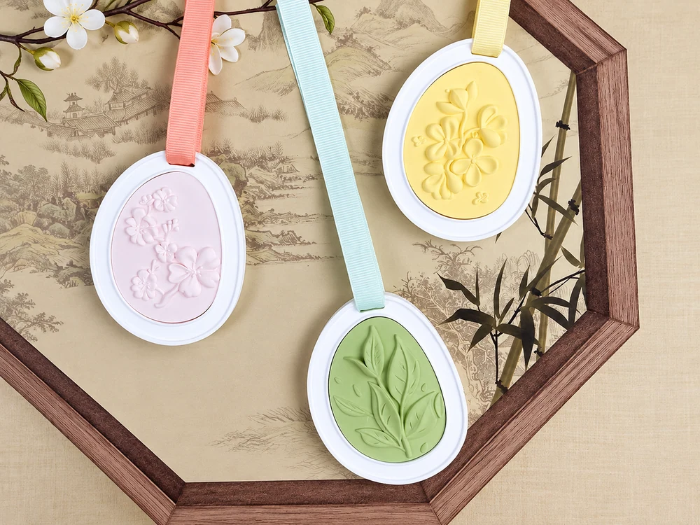 Floral Medallion Hanging Fragrance Gift Set