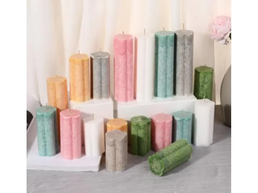 Fluted Crystal-Texture Pillar Candle