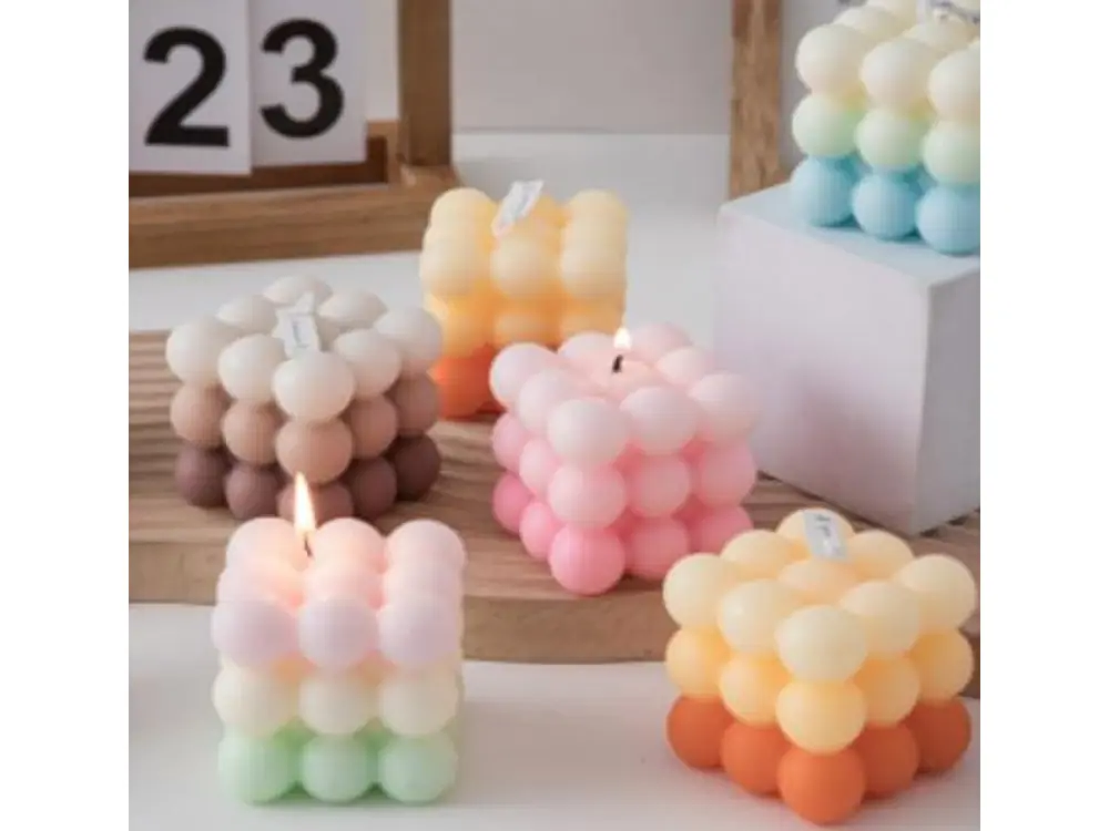 Gradient Bubble Cube Candle