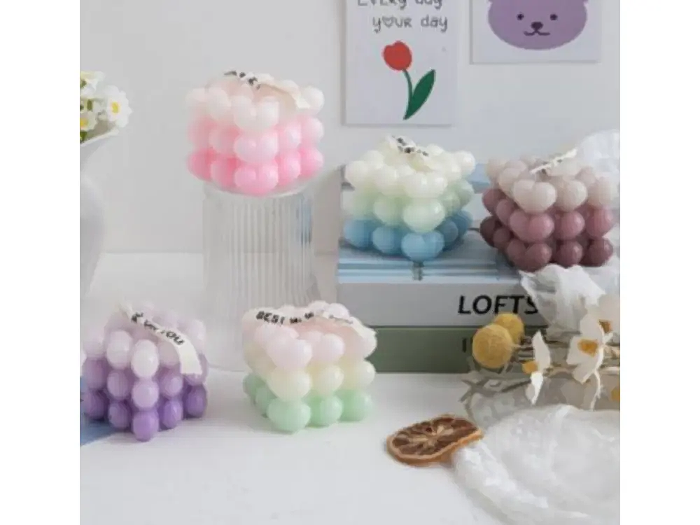 Gradient Heart Bubble Candle