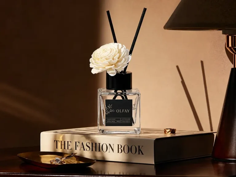 Amber Cologne Reed Diffuser with Flower Stems