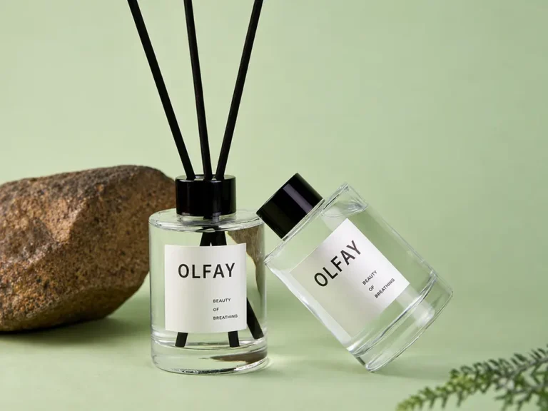 100ml Gardenia Reed Diffuser with Black Collar