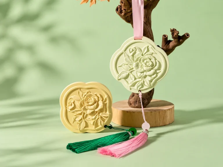 Pastel Rose Relief Home Fragrance Medallion