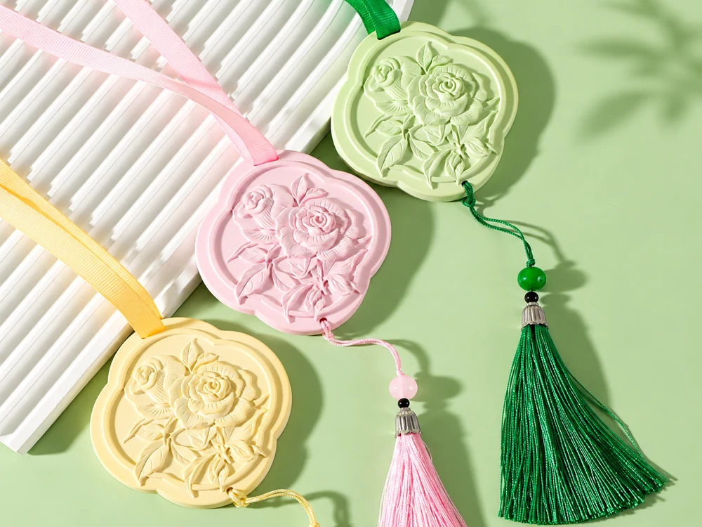 Rose Relief Plaster Hanging Diffuser with Tassel