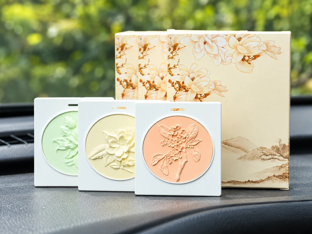 Square Floral Relief Plaster Hanging Tablets