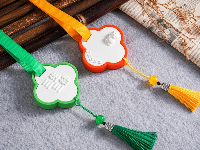 Two-Tone Persimmon Plaster Fragrance Hangers